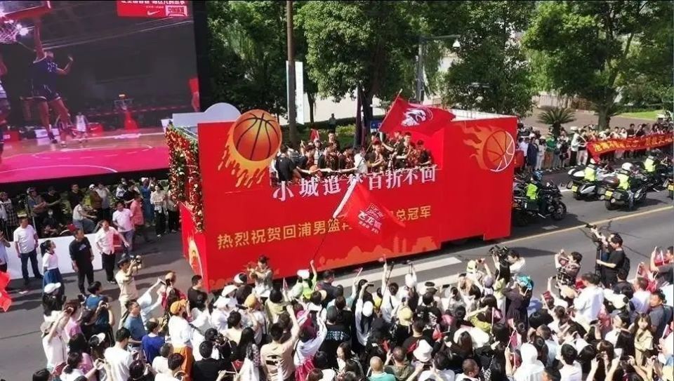 刻苦训练篮球时如何避免受伤的建议_2